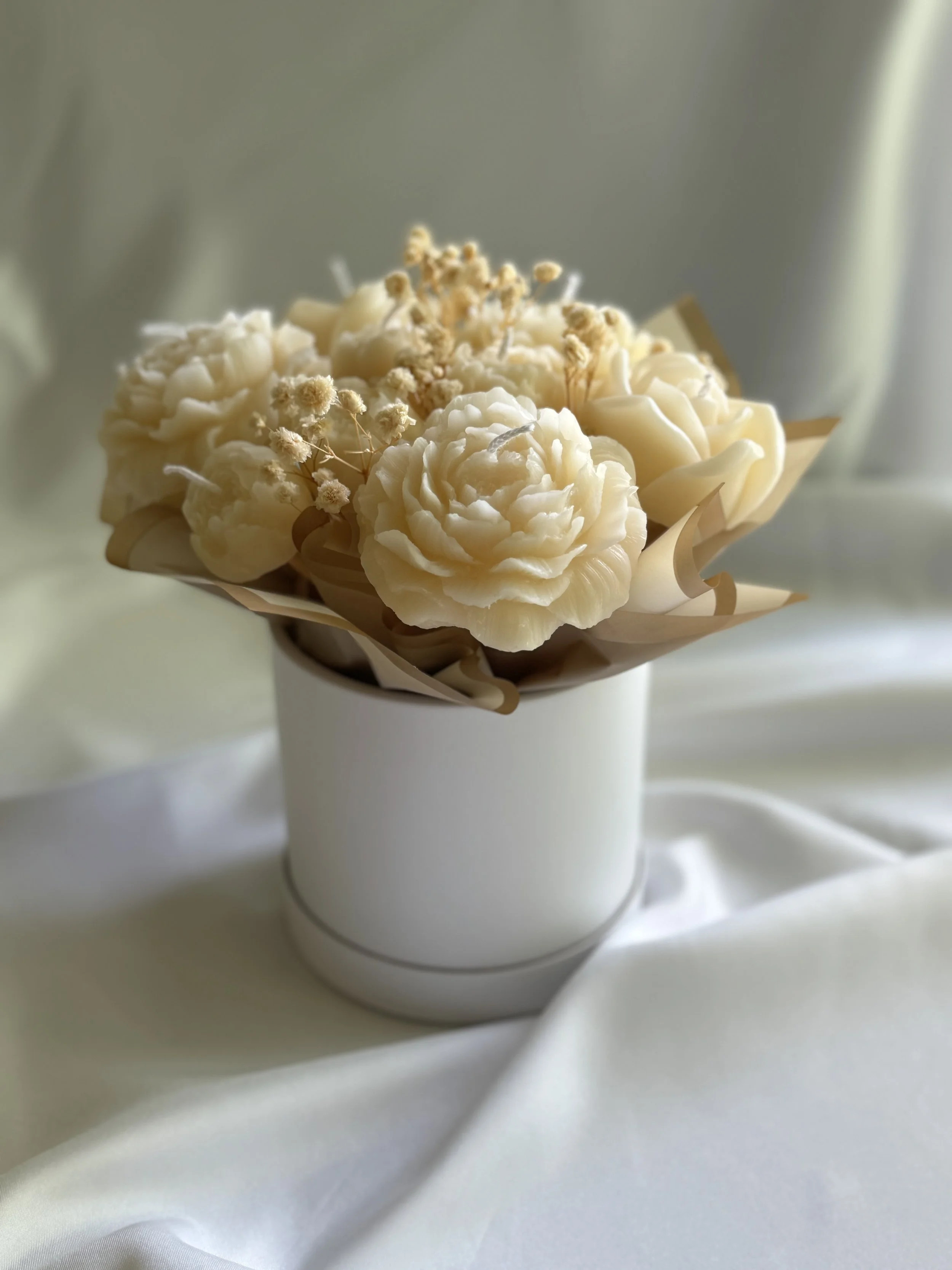 Floral scented candles